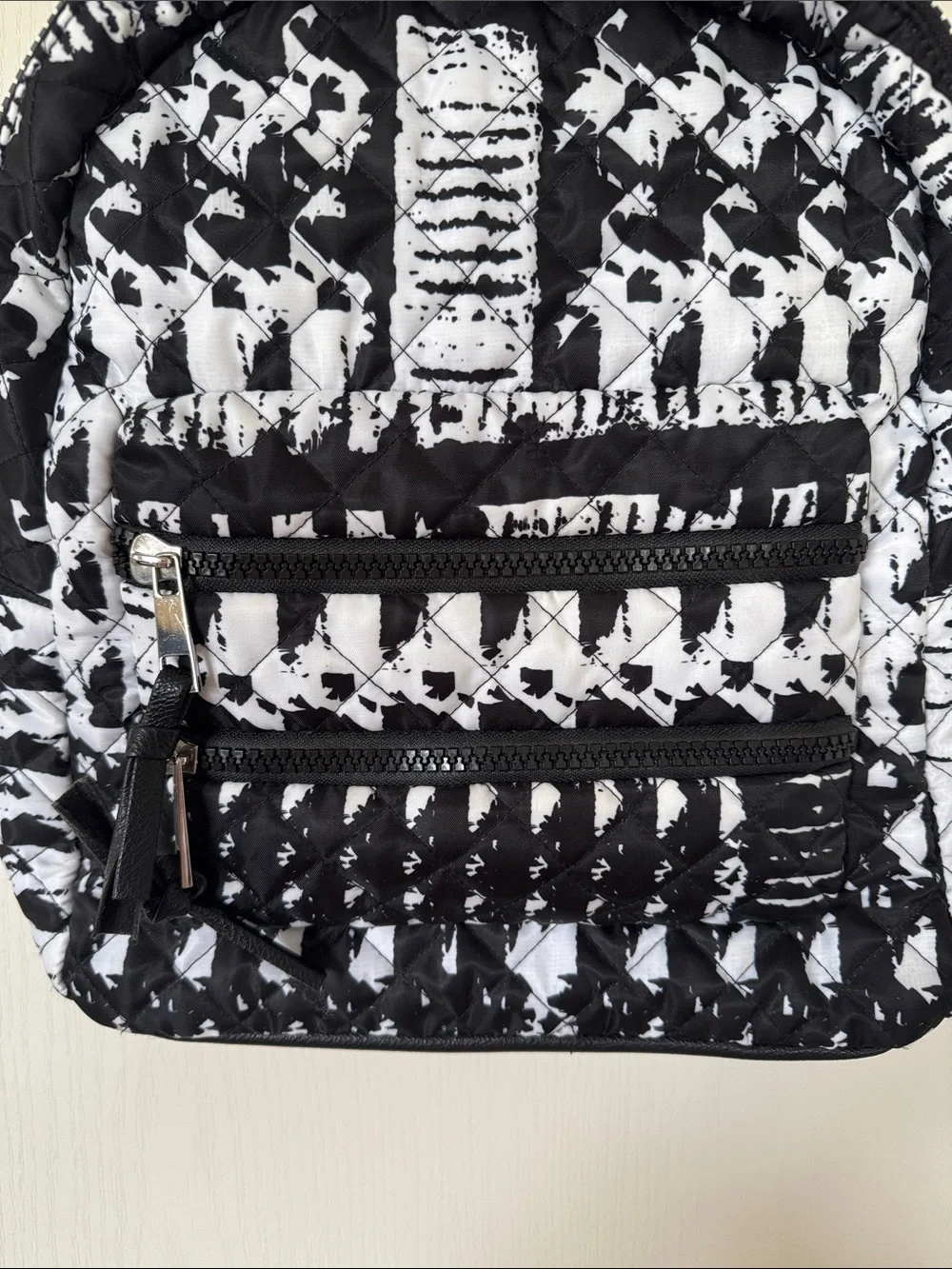 SONDRA ROBERTS SQUARED Black White Quilted Backpack Sporty Abstract Geometric